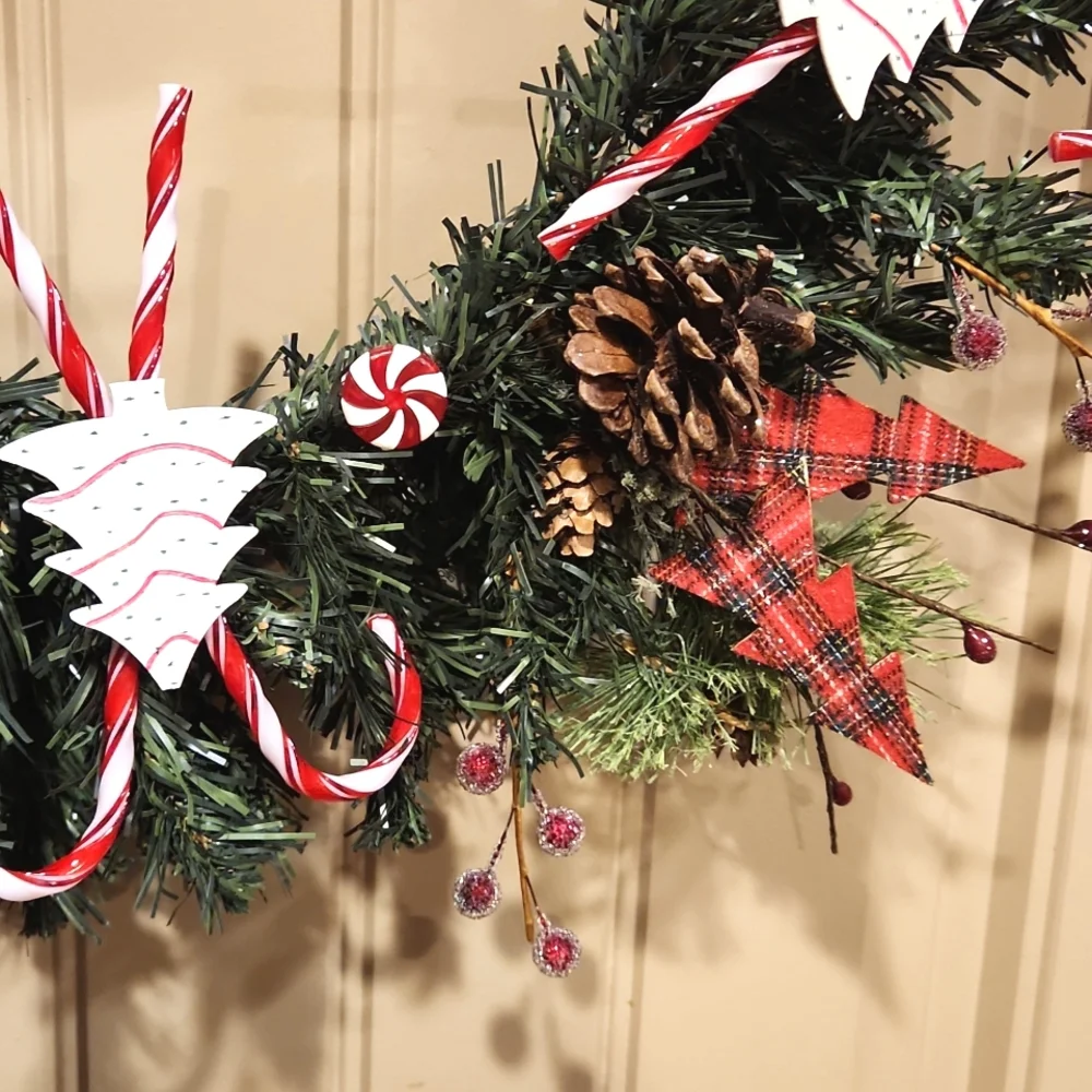 Holiday snack wreath